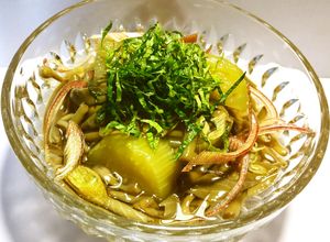 ひんやり冷たい翡翠茄子とじゅんさいの小鉢-レシピのメイン写真