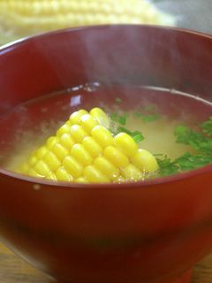 トウモロコシのお味噌汁【動画】-レシピのメイン写真