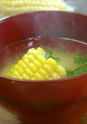トウモロコシのお味噌汁【動画】-レシピのメイン写真