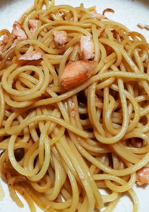 暑い日にさっと残った鮭で出来る和風パスタ-レシピのメイン写真