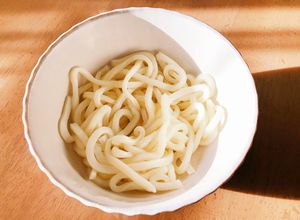 1番簡単！ゆでうどんレンジであっためる！-レシピのメイン写真