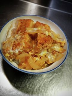 厚切り豚かつで、カツ丼❨(#≧↺≦#)❩-レシピのメイン写真