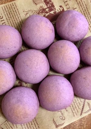 赤しそ色のあんぱん-レシピのメイン写真