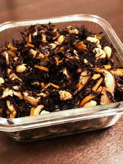 幼児と食べる!優しい味のひじき煮-レシピのメイン写真