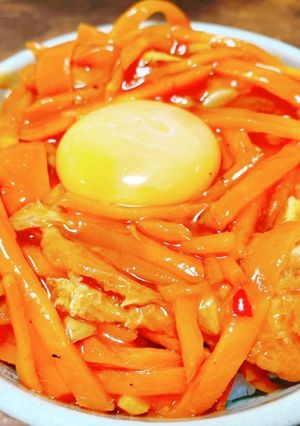 ご飯がニンジンのおかず〜ニンジンチリ丼〜-レシピのメイン写真