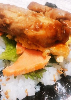 なんでも入ったらいいやん具沢山おにぎらず-レシピのメイン写真