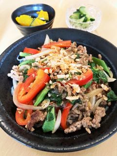 タイ風*豚ひき肉とパプリカの春雨炒め-レシピのメイン写真