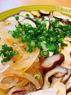 蒸し鍋で簡単!ナスと玉ねぎと椎茸の温野菜-レシピのメイン写真