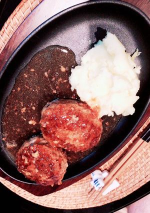 すりおろし玉ねぎでハンバーグソース-レシピのメイン写真