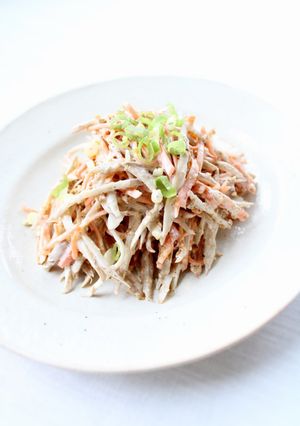 新ごぼうで定番【ごぼうのごまマヨサラダ】-レシピのメイン写真