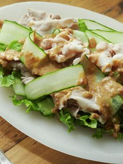 夏に食べたい♪豚しゃぶの梅ごまだれ-レシピのメイン写真