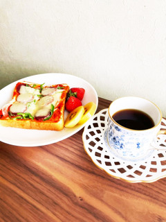 ピザトースト-レシピのメイン写真