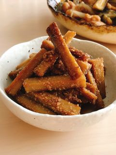 シャキッと美味しい!ごぼうの胡麻和え-レシピのメイン写真