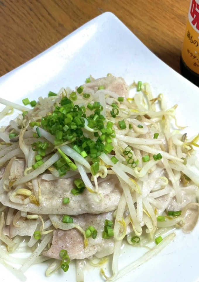 【超簡単主菜】もやしと豚肉の重ね蒸し-レシピのメイン写真
