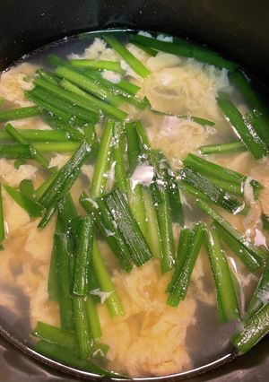美味しく簡単栄養満点♪ニラたまスープ-レシピのメイン写真