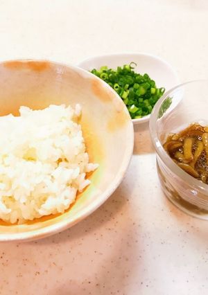 作り置きOK!山なめこ煮ととろろのご飯♪-レシピのメイン写真