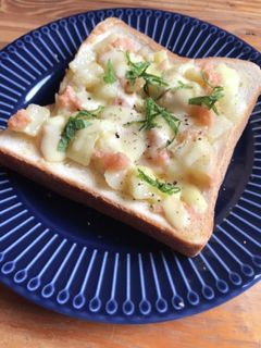 ポテトたっぷり明太子チーズトースト-レシピのメイン写真
