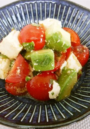 アボカド入り豆腐とトマトのサラダ-レシピのメイン写真