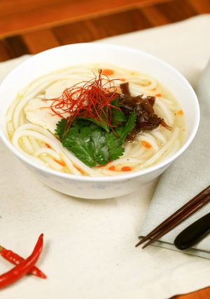 う米めんフォー/白米中太麺-レシピのメイン写真