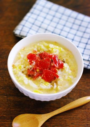 レンジで簡単♪花椒香るトマトと卵のお粥-レシピのメイン写真