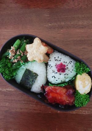 JK☆梅おにぎり弁当♪-レシピのメイン写真