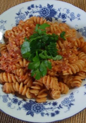 超簡単!アマランサスのトマトソースパスタ-レシピのメイン写真