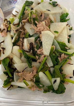 かぶらとツナのサラダ　かぶらの葉も食べよ-レシピのメイン写真
