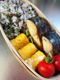カリカリ梅と大葉の混ぜご飯弁当-レシピのメイン写真
