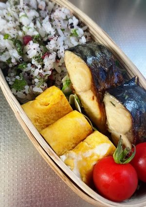 カリカリ梅と大葉の混ぜご飯弁当-レシピのメイン写真