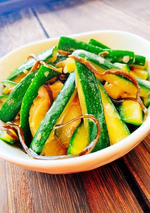 ズッキーニのマヨポン塩昆布サラダ-レシピのメイン写真