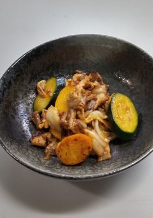 豚キムチ炒め　ズッキーニと-レシピのメイン写真