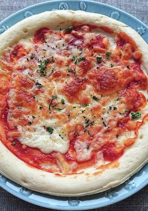 業務スーパーのピザ生地でチーズピザ-レシピのメイン写真
