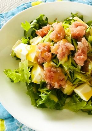 一人ランチ☆残ったマグロのたたきでサラダ-レシピのメイン写真
