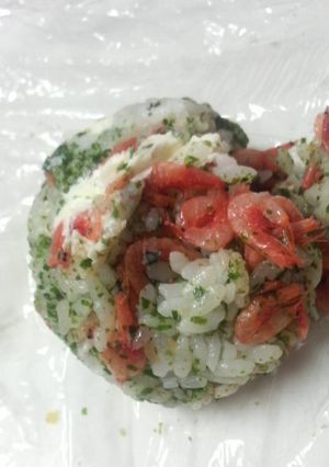 桜海老と青海苔の磯風味チーズおにぎり-レシピのメイン写真