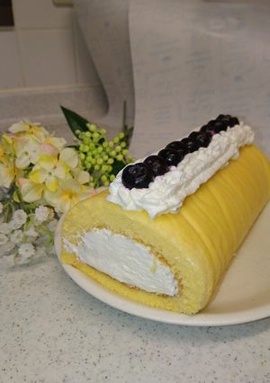 ブルーベリーのロールケーキ-レシピのメイン写真
