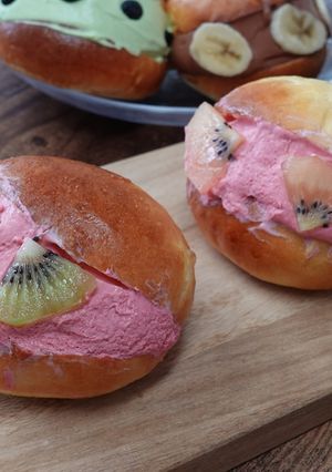 ラズベリーマリトッツォ-レシピのメイン写真