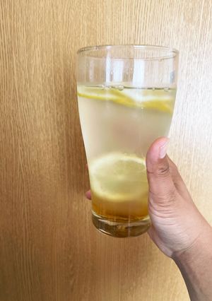 ★蜂蜜檸檬漬け入り強炭酸水★-レシピのメイン写真