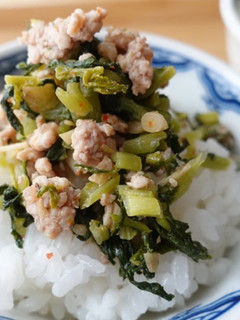 間引き大根菜と豚ひき肉のナンプラー炒め-レシピのメイン写真