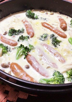 ソーセージとキノコのシュクメルリ風-レシピのメイン写真