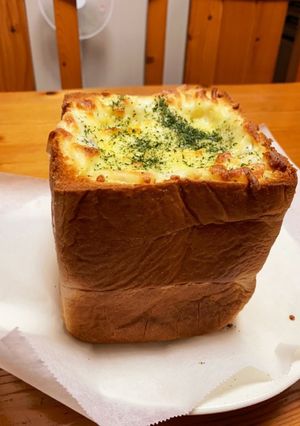 パングラタン一斤まるごとグラタントースト-レシピのメイン写真