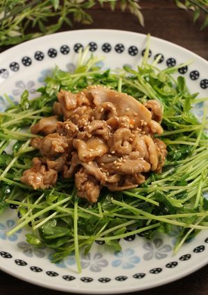 レンジで簡単！豚バラ豆苗-レシピのメイン写真