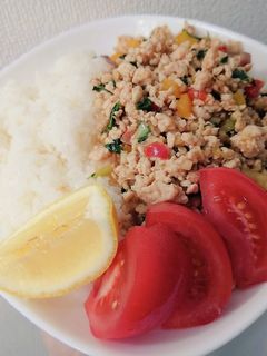簡単♪鶏ひき肉でガパオ風ライス-レシピのメイン写真