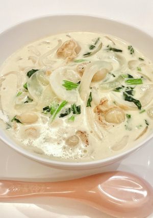 つるとんたん風*貝柱のクリームおうどん-レシピのメイン写真