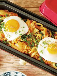キムチ焼うどん目玉焼きのせ-レシピのメイン写真