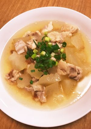 電気圧力鍋で作る冬瓜と梅干し鶏肉のスープ-レシピのメイン写真