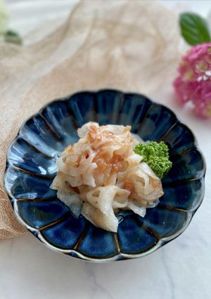ごま油が決め手のれんこんの梅肉和え-レシピのメイン写真