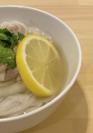 和牛とパクチーのサラダのせ フォー-レシピのメイン写真