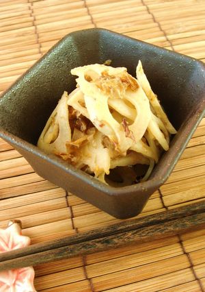 ゴマ油香る♪レンコンのピリ辛炒め-レシピのメイン写真