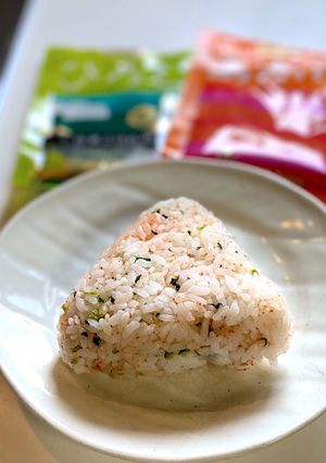 三島食品のひろしとあかりのおにぎり-レシピのメイン写真