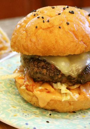 あふれるうまみ椎茸ビーフバーガー-レシピのメイン写真
